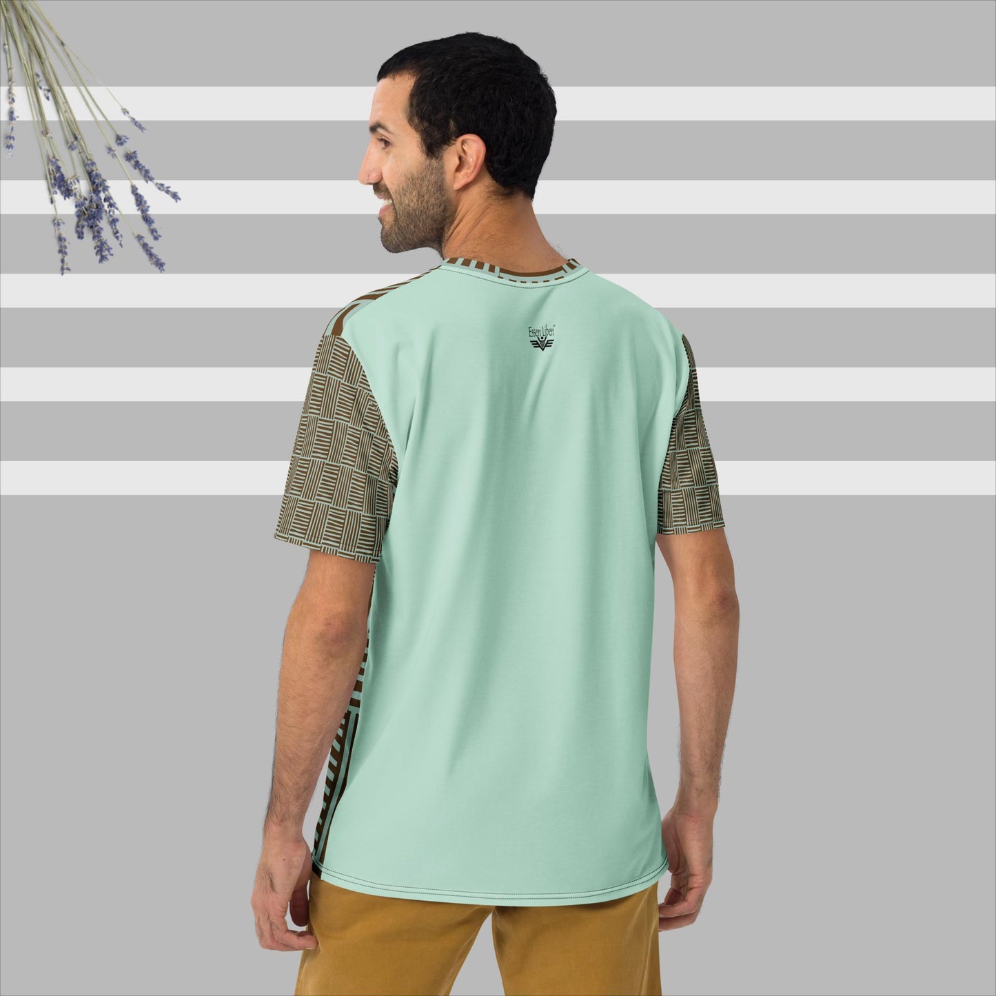Lässiges Herren-T-Shirt mit kurzen Ärmeln und Rundhalsausschnitt mit horizontalen und vertikalen Linien von Esseri Liberi